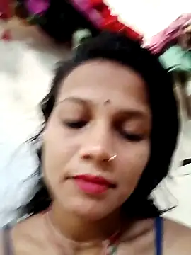 Snapshot of Chandni_Love143 chatting on 09/09/25, 04:12 Chandni Love143 online show from 09/09/25, 04:12