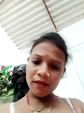 Snapshot of Chandni_Love143 chatting on 09/13/25, 04:12 Chandni Love143 online show from 09/13/25, 04:12