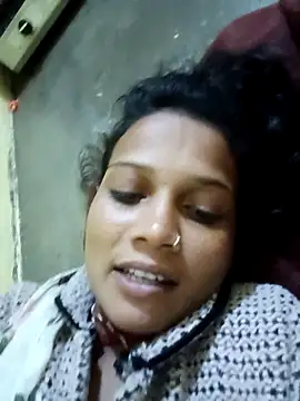 Snapshot of Chandni_Love143 chatting on 10/31/25, 03:02 Chandni Love143 online show from 10/31/25, 03:02