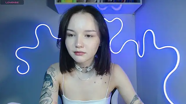 Snapshot of DemiWildcat chatting on 10/14/25, 10:49 DemiWildcat online show from 10/14/25, 10:49