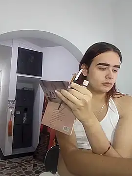 Maylu Fox online show from 10/18/25, 11:33