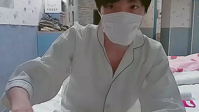 saitama0038 online show from 11/12/25, 01:11