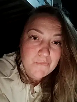 Kiss Eva online show from 10/08/25, 09:01