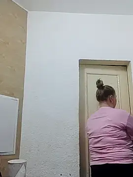 Kiss Eva online show from 11/04/25, 05:34