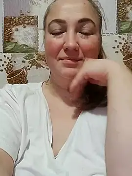 Kiss Eva online show from 11/12/25, 05:46