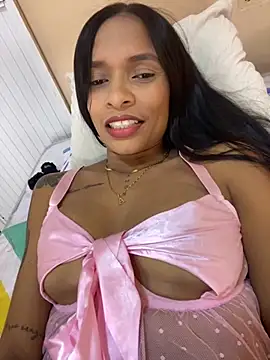 Luna025 online show from 10/16/25, 05:52