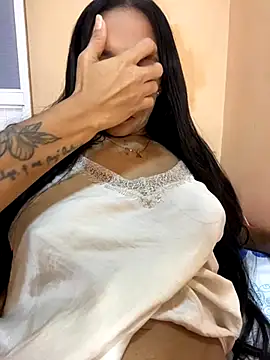 Luna025 online show from 10/23/25, 06:13