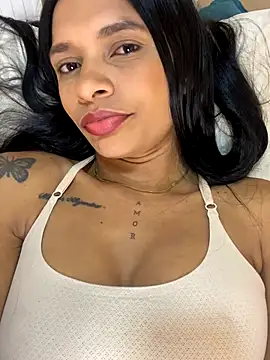 Luna025 online show from 11/04/25, 06:23