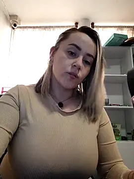 CurvyLust x online show from 11/05/25, 04:29