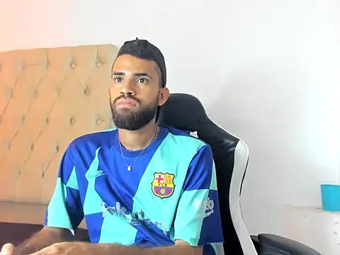 adri sexboy229 online show from 09/30/25, 01:32