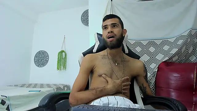 adri sexboy229 online show from 10/12/25, 06:34