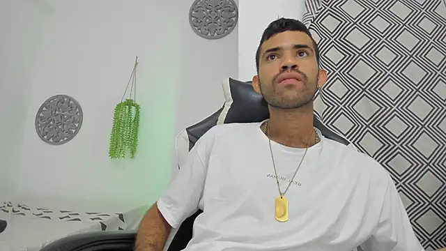 adri sexboy229 online show from 10/19/25, 05:41