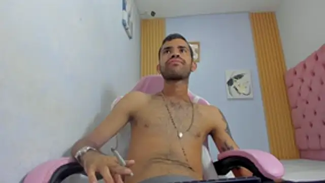 adri sexboy229 online show from 10/21/25, 07:20