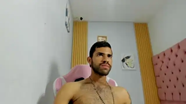 adri sexboy229 online show from 10/28/25, 07:45