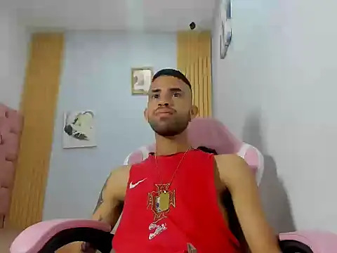 adri sexboy229 online show from 11/11/25, 07:30