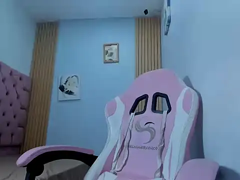 adri sexboy229 online show from 11/12/25, 07:20