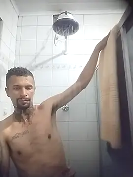 Snapshot of Gabriesex chatting on 11/08/25, 11:14 Gabriesex online show from 11/08/25, 11:14