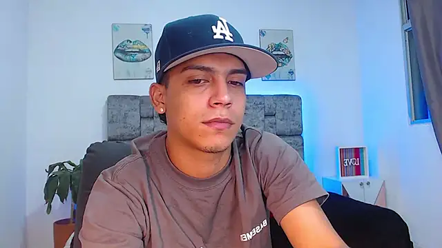 david santos16 online show from 09/18/25, 01:18