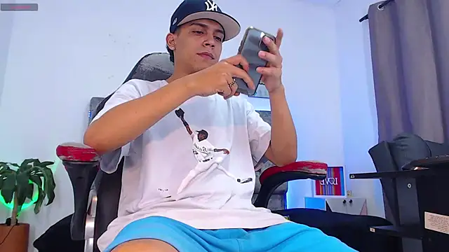 david santos16 online show from 11/09/25, 04:44