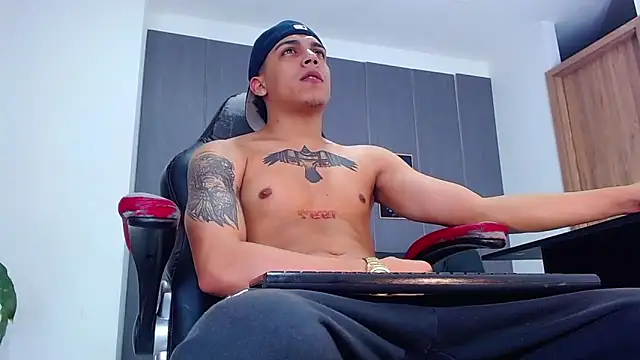 david santos16 online show from 11/28/25, 04:04