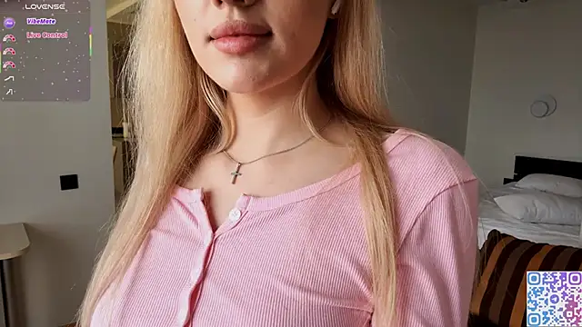 Snapshot of DestinyTurner chatting on 11/16/25, 07:14 DestinyTurner online show from 11/16/25, 07:14