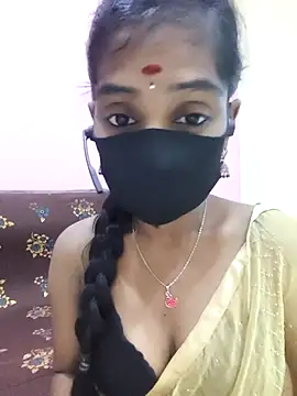 Snapshot of mounika26 chatting on 09/10/25, 08:03 mounika26 online show from 09/10/25, 08:03