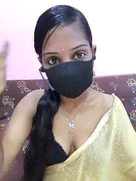 Snapshot of mounika26 chatting on 09/19/25, 05:53 mounika26 online show from 09/19/25, 05:53