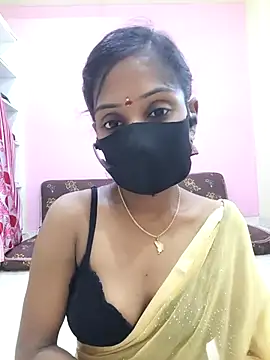 Snapshot of mounika26 chatting on 09/23/25, 06:49 mounika26 online show from 09/23/25, 06:49