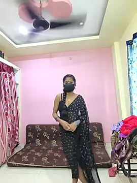 Snapshot of mounika26 chatting on 09/26/25, 06:39 mounika26 online show from 09/26/25, 06:39