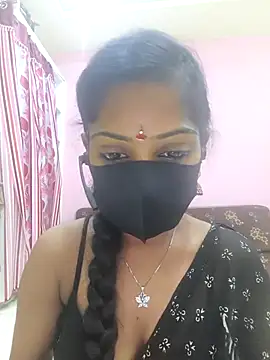 Snapshot of mounika26 chatting on 09/27/25, 06:18 mounika26 online show from 09/27/25, 06:18
