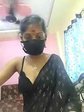 Snapshot of mounika26 chatting on 09/29/25, 09:03 mounika26 online show from 09/29/25, 09:03