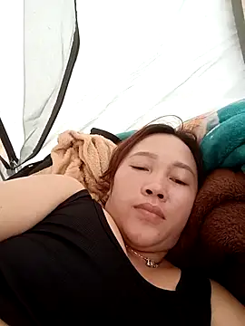 miumiu 00 online show from 10/13/25, 02:22