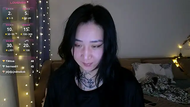 EvaDior13 online show from 11/20/25, 02:01