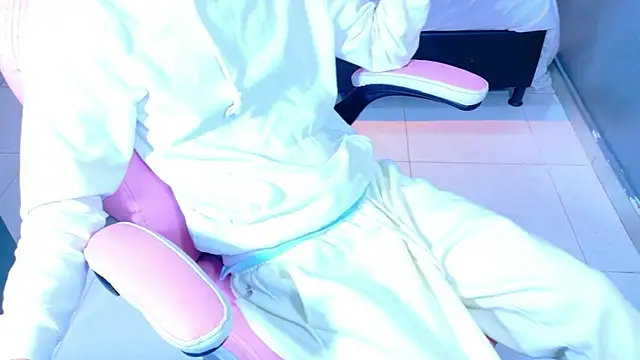 park jimin1 online show from 11/12/25, 12:05