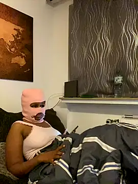 BadgirlnDaddy online show from 11/03/25, 07:37