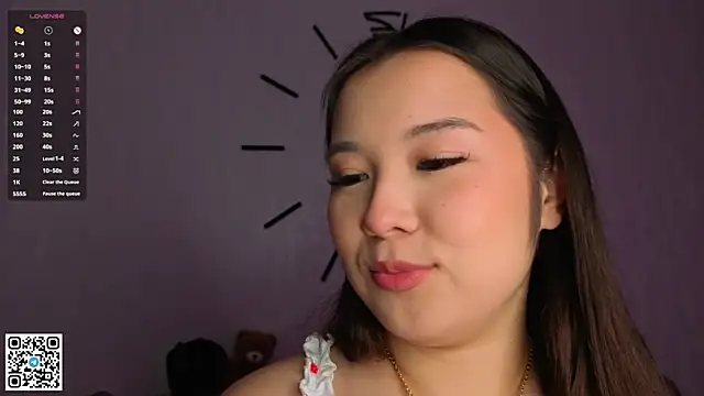 AlberthaEscue online show from 11/12/25, 04:13