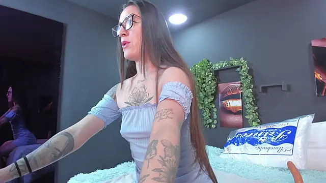 VelvetGreen online show from 11/06/25, 01:34