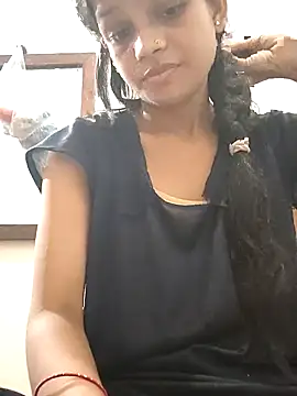 Snapshot of Komal0099 chatting on 09/16/25, 02:56 Komal0099 online show from 09/16/25, 02:56