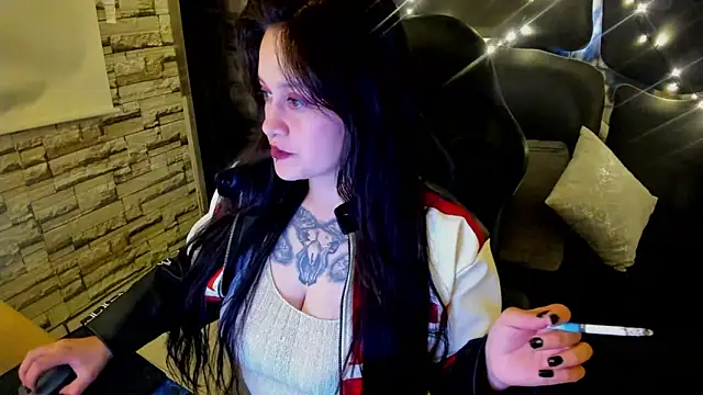 Morana  Hot online show from 10/27/25, 05:00