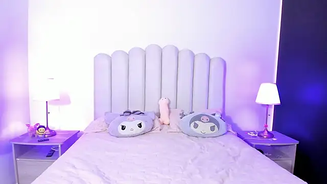 SofieBunnie online show from 11/07/25, 10:10