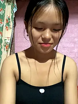 Snapshot of milo_bae chatting on 10/06/25, 07:39 milo bae online show from 10/06/25, 07:39