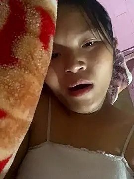 Snapshot of milo_bae chatting on 10/08/25, 11:24 milo bae online show from 10/08/25, 11:24