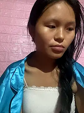 Snapshot of milo_bae chatting on 11/02/25, 06:16 milo bae online show from 11/02/25, 06:16