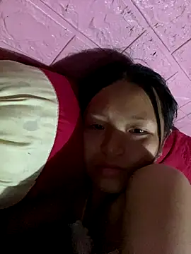 Snapshot of milo_bae chatting on 11/05/25, 06:13 milo bae online show from 11/05/25, 06:13