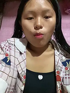 Snapshot of milo_bae chatting on 11/11/25, 12:54 milo bae online show from 11/11/25, 12:54