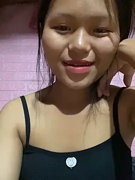 Snapshot of milo_bae chatting on 11/15/25, 09:06 milo bae online show from 11/15/25, 09:06