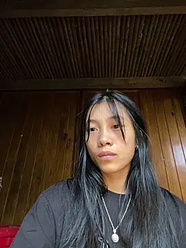 Snapshot of EmLy02 chatting on 10/08/25, 02:53 EmLy02 online show from 10/08/25, 02:53