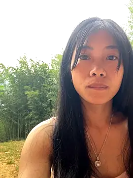 Snapshot of EmLy02 chatting on 10/10/25, 11:59 EmLy02 online show from 10/10/25, 11:59