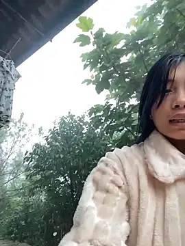 Snapshot of EmLy02 chatting on 10/25/25, 12:07 EmLy02 online show from 10/25/25, 12:07