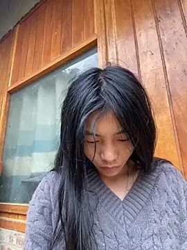 Snapshot of EmLy02 chatting on 11/03/25, 12:02 EmLy02 online show from 11/03/25, 12:02